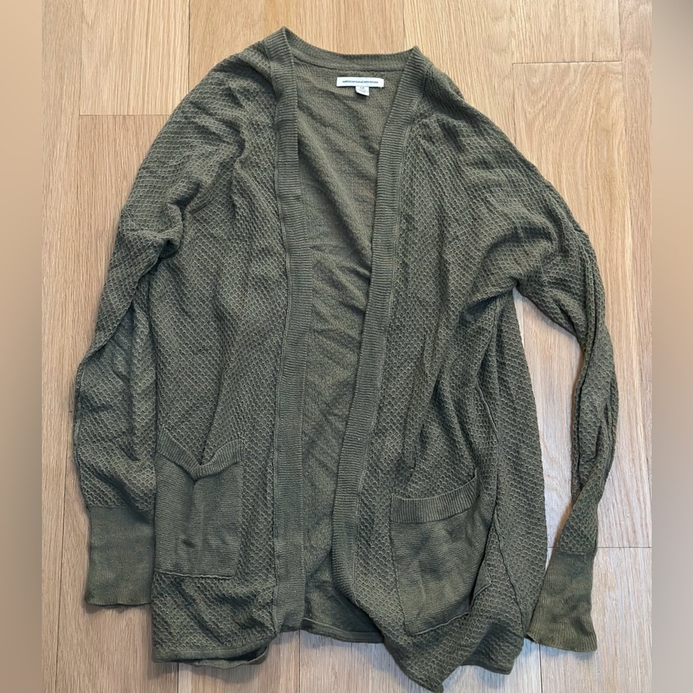 American Eagle Outfitters Olive Green Women's Sweater Size Small.